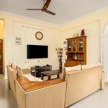 Paradise Inn Kochi Exterior photo