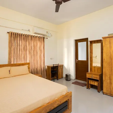 Paradise Inn Kochi Exterior photo